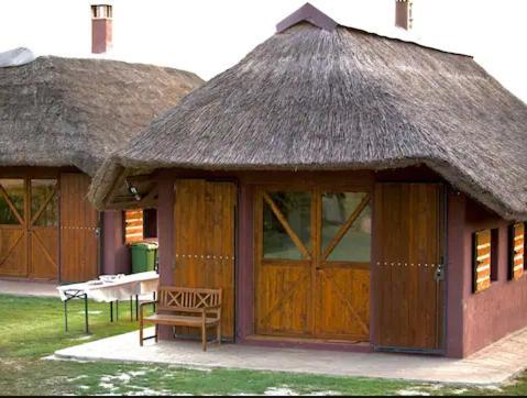 Agriturismo Bassara Le Capanne Argenta Ngoại thất bức ảnh