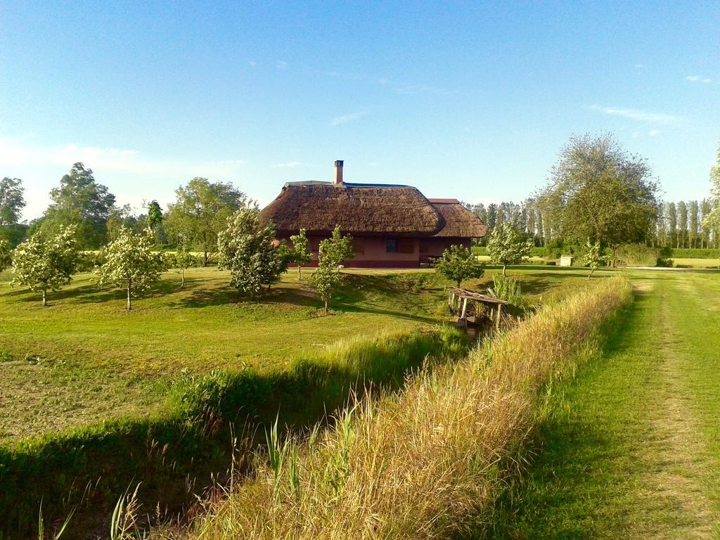 Agriturismo Bassara Le Capanne Argenta Ngoại thất bức ảnh